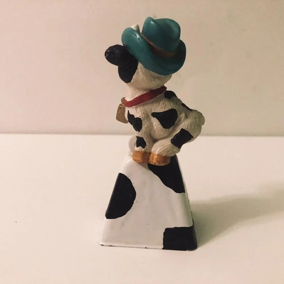Vintage Russ Cow Figurine On A Bell 4 Inch Tall Figure Flaw - Picture 5 of 15